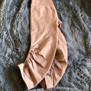 Lululemon bottom size S NWOT